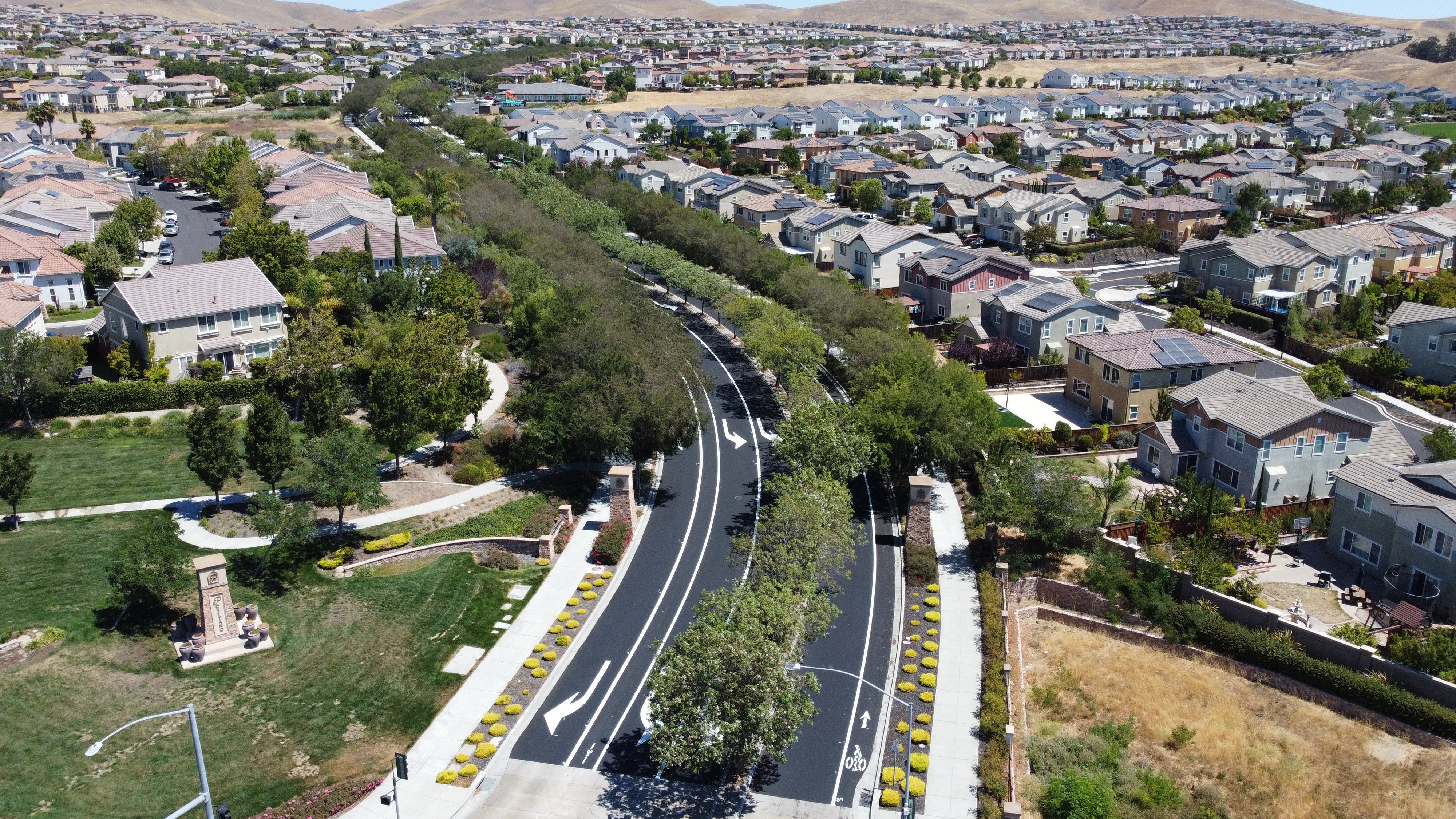 Positano Parkway after